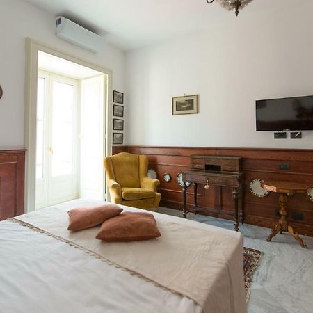 Palazzo Doria D'Angri Bed and Breakfast Napoli Eksteriør billede