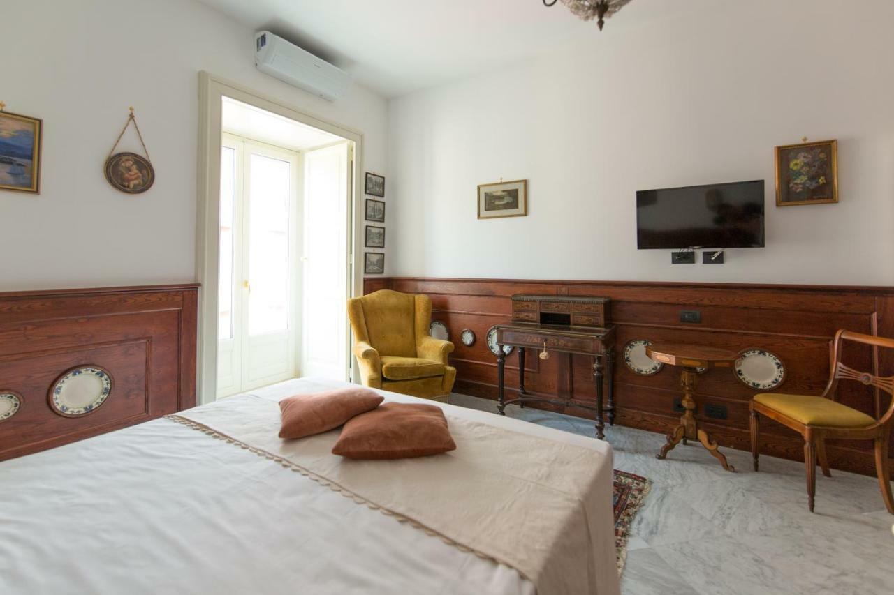 Palazzo Doria D'Angri Bed and Breakfast Napoli Eksteriør billede