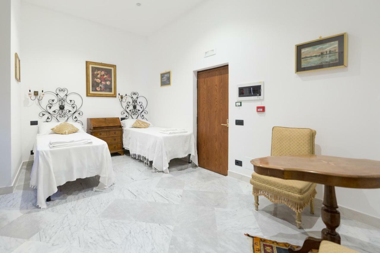 Palazzo Doria D'Angri Bed and Breakfast Napoli Eksteriør billede