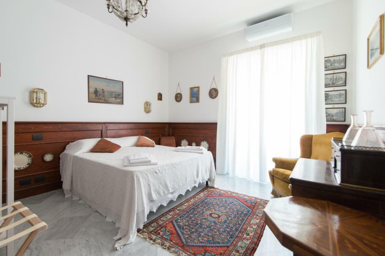 Palazzo Doria D'Angri Bed and Breakfast Napoli Eksteriør billede